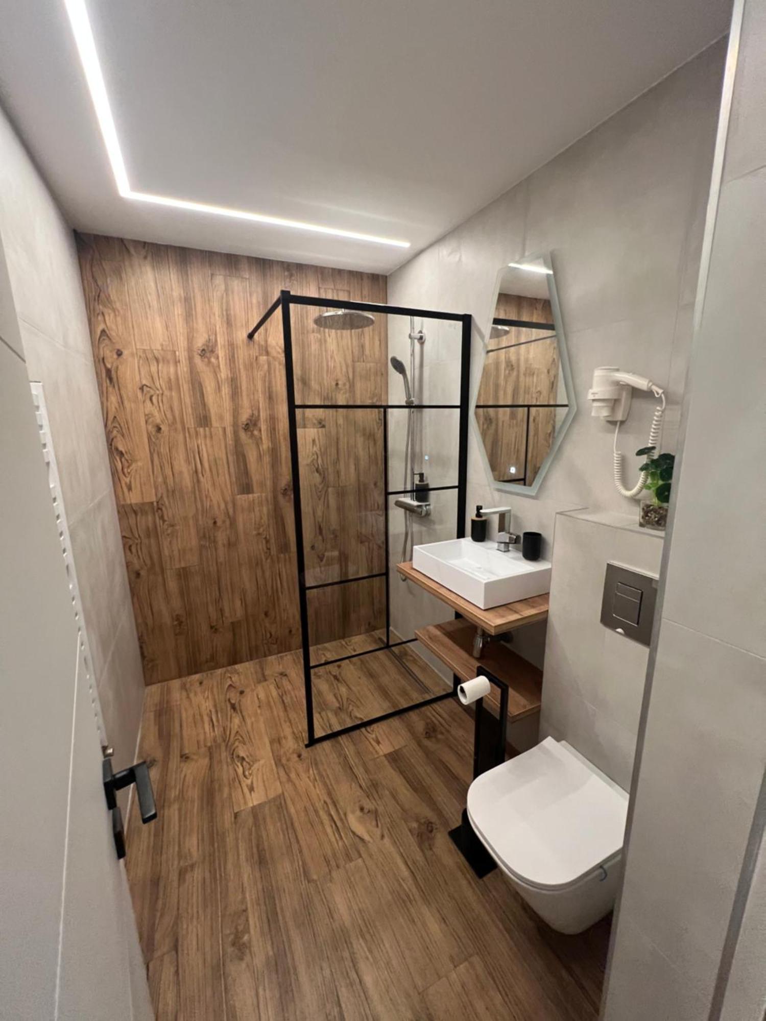 Modern Premium Apartment 1 ทาร์โกวิชเต ภายนอก รูปภาพ